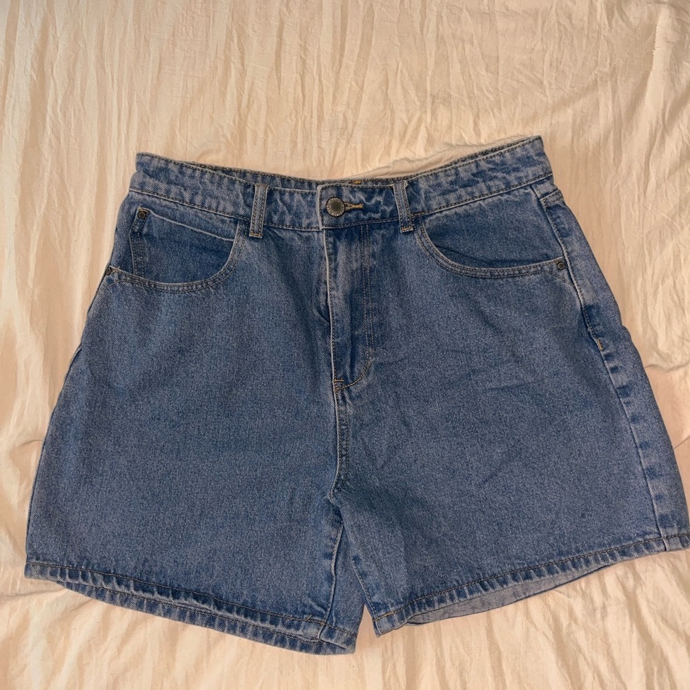 High Wasted Mom Shorts